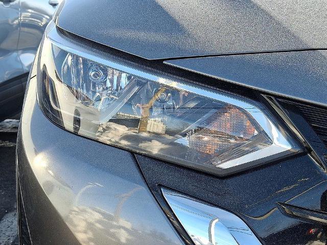 Used 2024 Nissan Sentra SV image 9