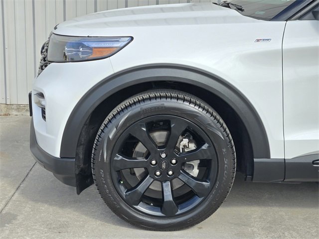 Certified 2023 Ford Explorer ST-Line w/ Class IV Trailer Tow Package image 11