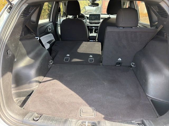 Used 2023 Jeep Compass Sport image 9