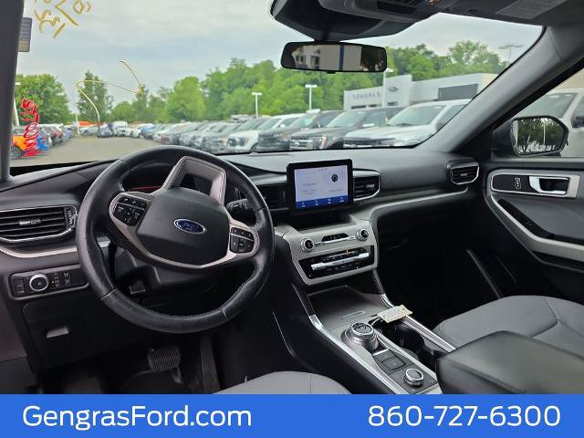 Certified 2021 Ford Explorer XLT w/ Equipment Group 202A AWD/4WD image 17