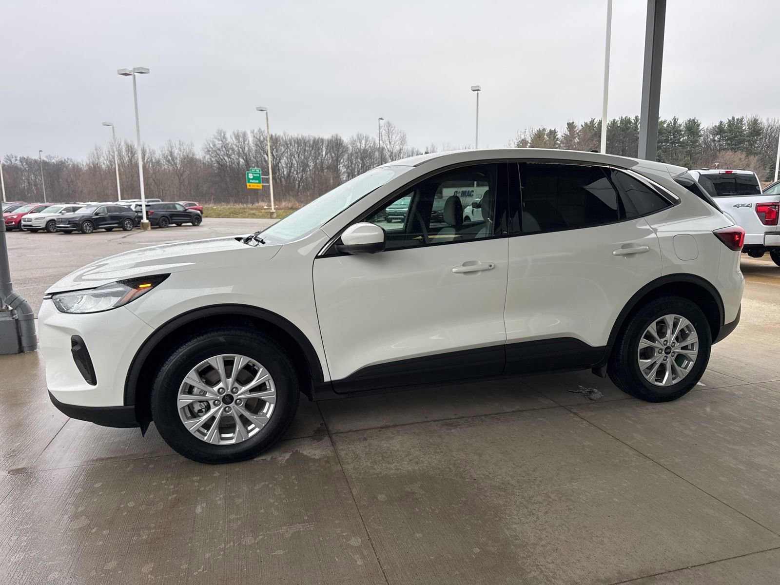 Certified 2023 Ford Escape Active w/ Tech Pack #2 image 7