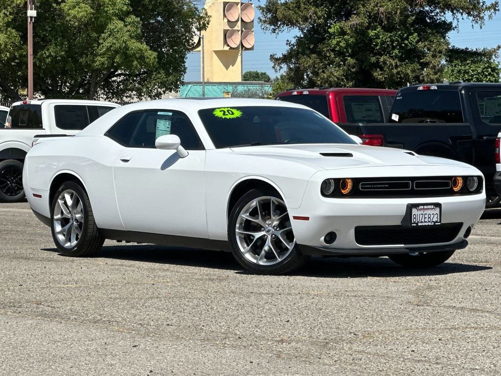 Used 2020 Dodge Challenger SXT w/ Plus Package image 7