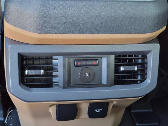 Certified 2024 Ford F250 Lariat w/ Lariat Ultimate Package AWD/4WD image 16