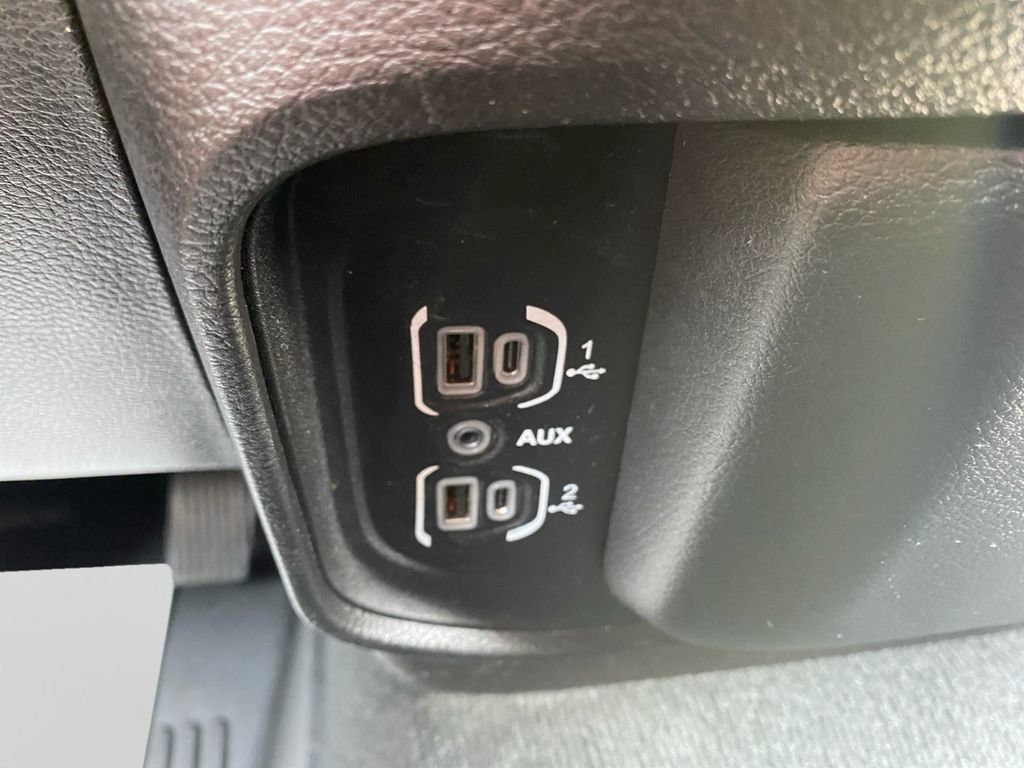 Used 2020 RAM 1500 Big Horn AWD/4WD image 42