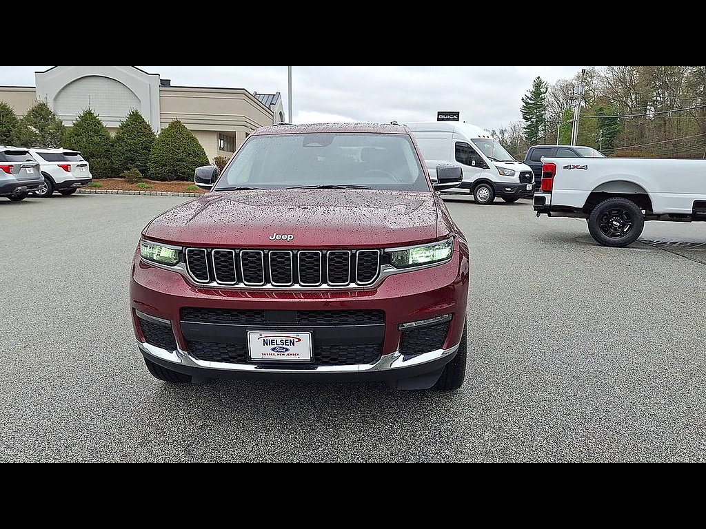 Used 2022 Jeep Grand Cherokee L Limited AWD/4WD image 3