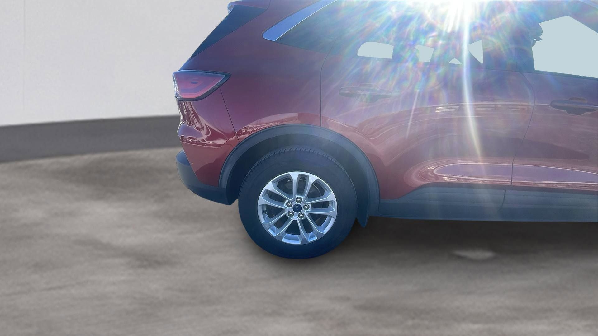 Certified 2020 Ford Escape SE image 24