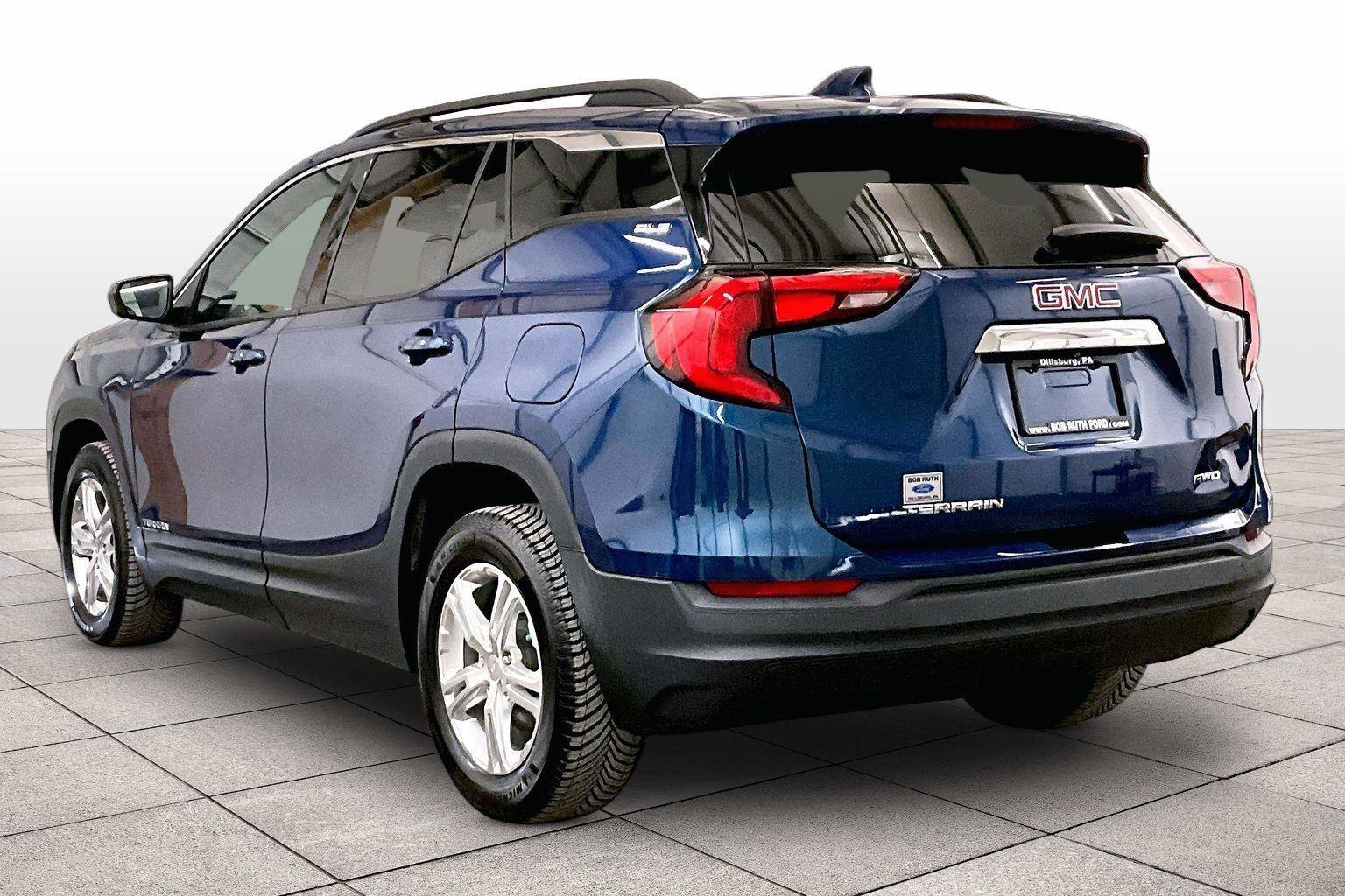 Used 2019 GMC Terrain SLE w/ Driver Convenience Package image 10