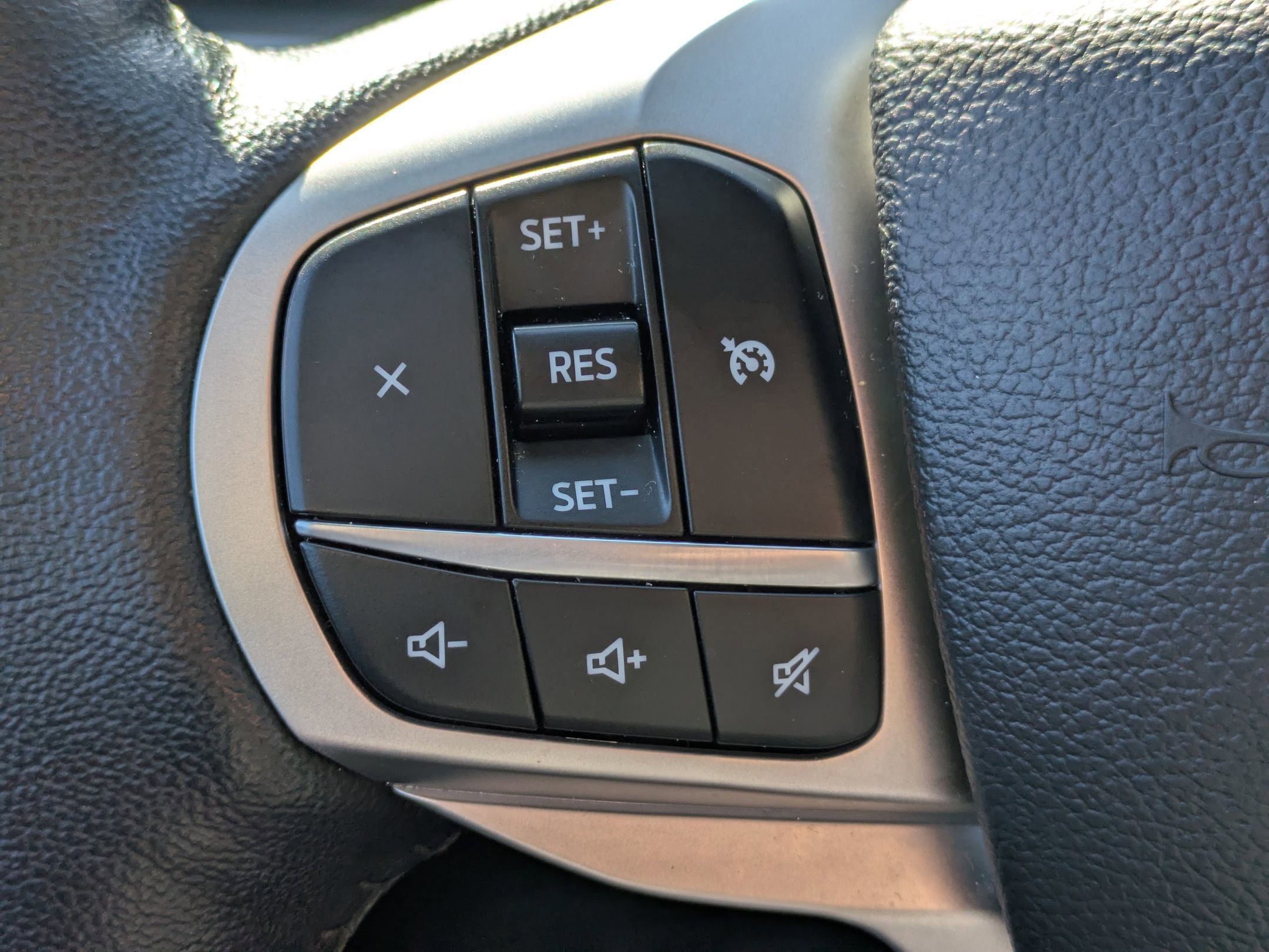 Certified 2022 Ford Explorer XLT image 15