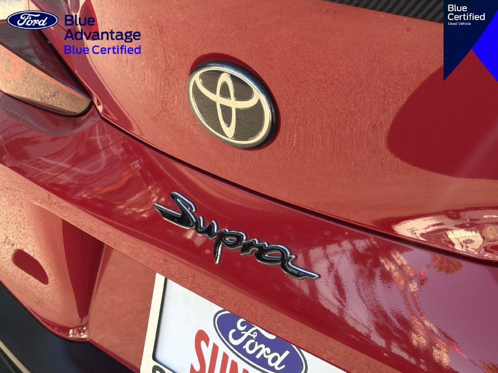 Used 2021 Toyota Supra Premium w/ Driver Assist Package RWD image 8