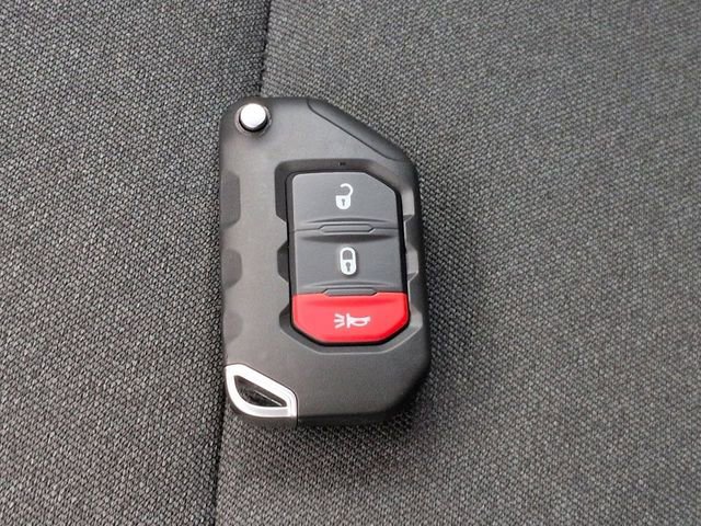 Used 2024 Jeep Wrangler Unlimited Sport AWD/4WD image 27