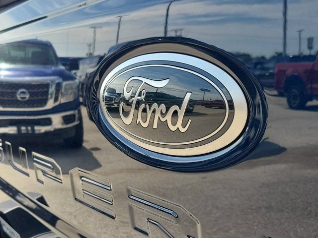 Certified 2023 Ford F250 XLT w/ Black Appearance Package AWD/4WD image 7
