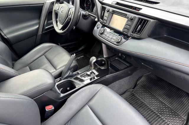 Used 2018 Toyota RAV4 SE w/ Power Extra Value Package FWD image 11