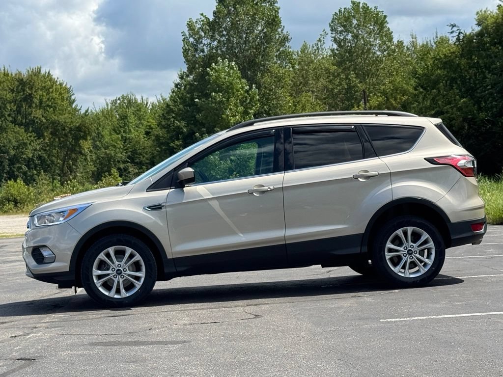 Certified 2018 Ford Escape SE FWD image 8