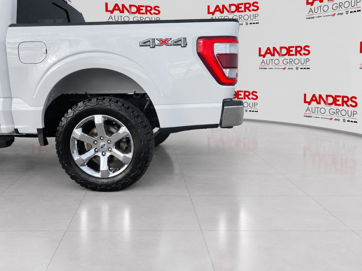 Certified 2021 Ford F150 Lariat w/ Max Trailer Tow Package AWD/4WD image 7