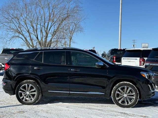 Used 2020 GMC Terrain Denali w/ Denali Premium Package image 10