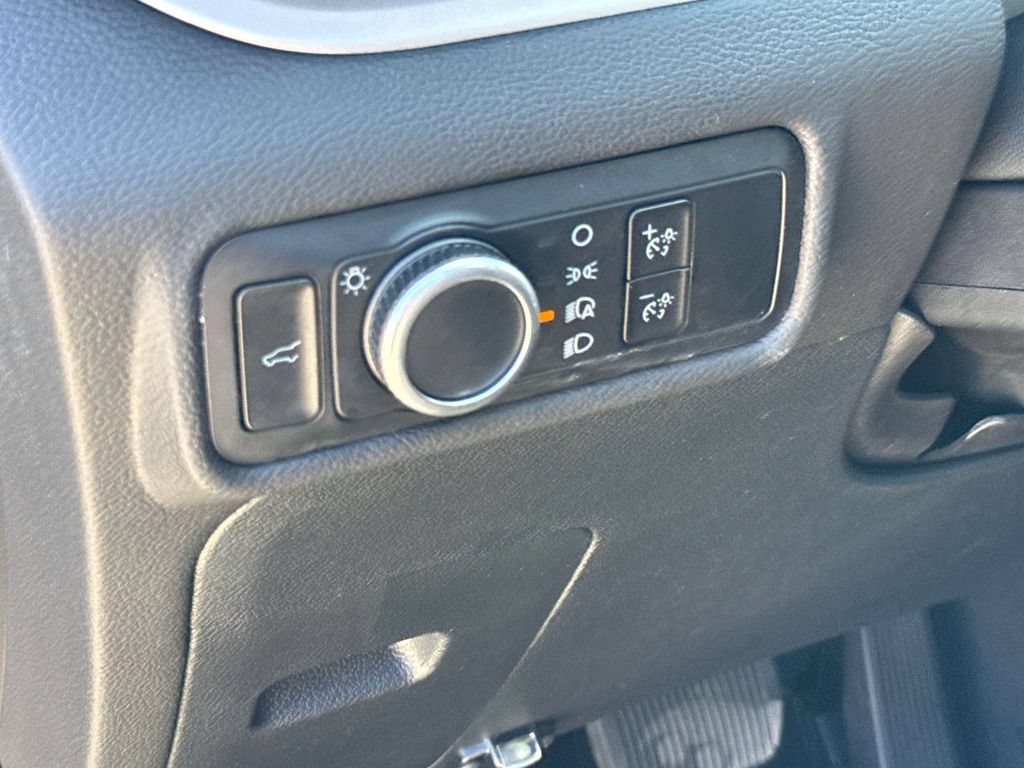 Certified 2023 Ford Explorer XLT RWD image 31