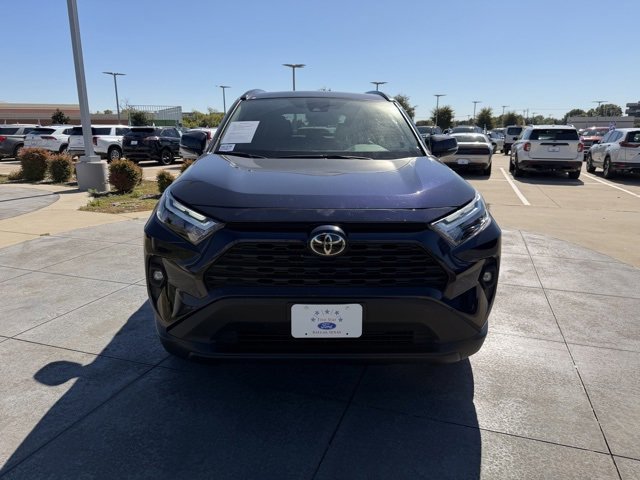 Used 2025 Toyota RAV4 XLE Premium image 5