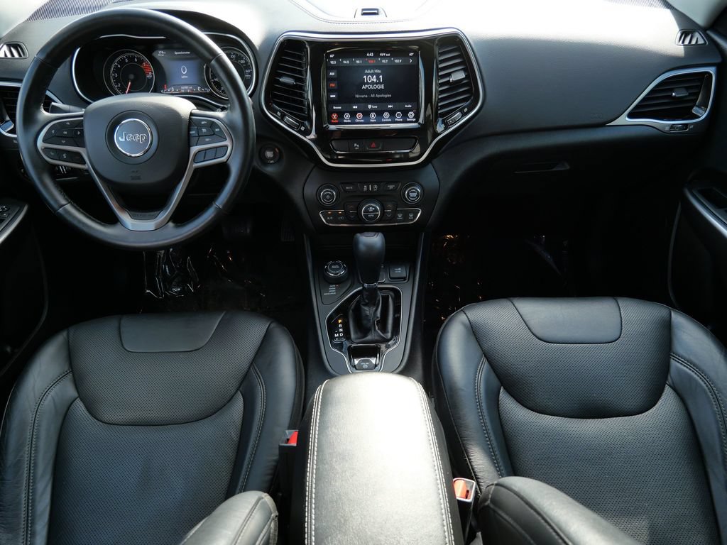 Used 2020 Jeep Cherokee Limited AWD/4WD image 16