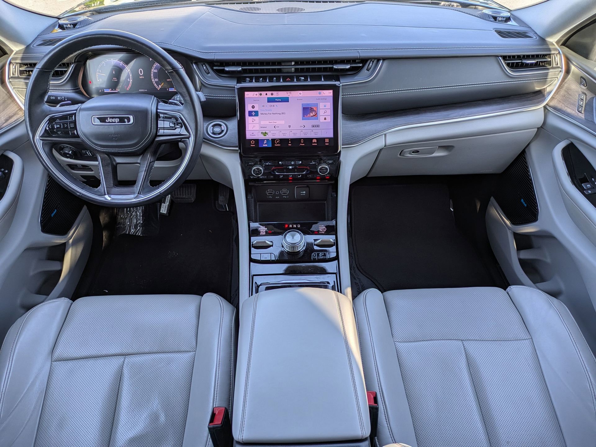 Used 2022 Jeep Grand Cherokee Overland w/ Luxury Tech Group IV image 18