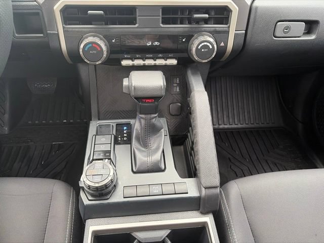 Used 2025 Toyota Tacoma TRD Off-Road AWD/4WD image 35