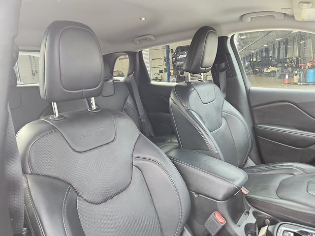 Used 2020 Jeep Cherokee Limited AWD/4WD image 31