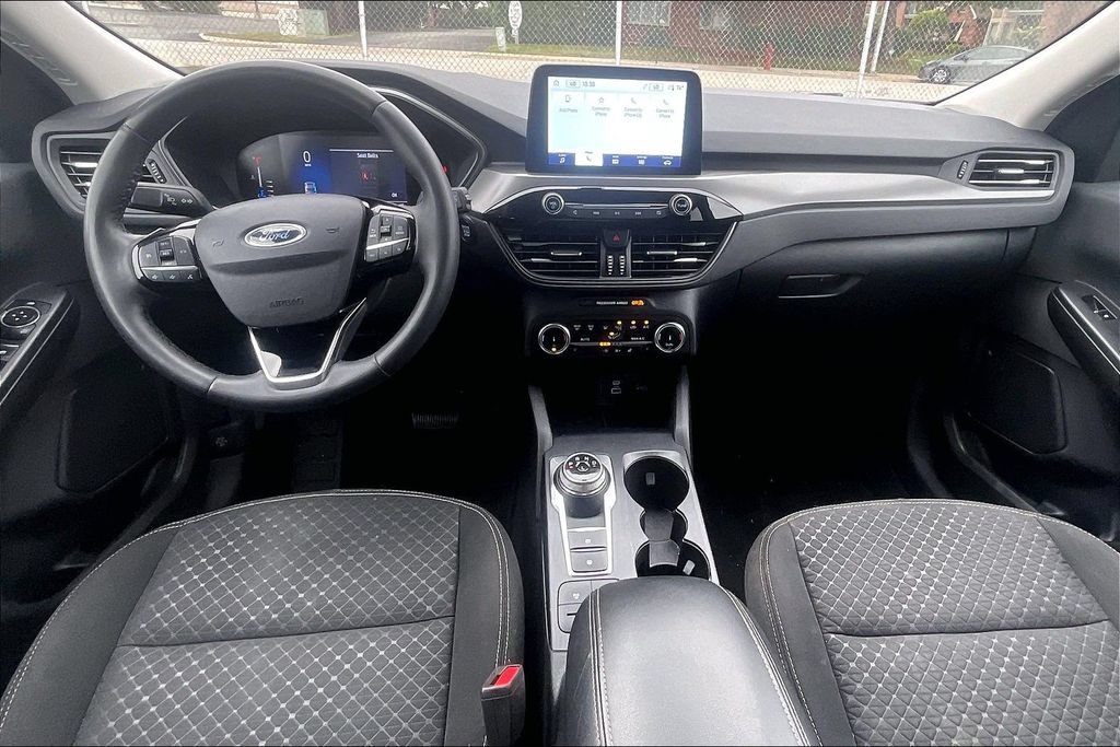 Certified 2023 Ford Escape Active AWD/4WD image 14