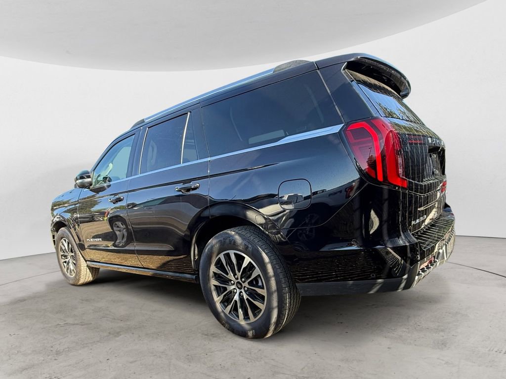 Certified 2025 Ford Expedition Platinum AWD/4WD image 2