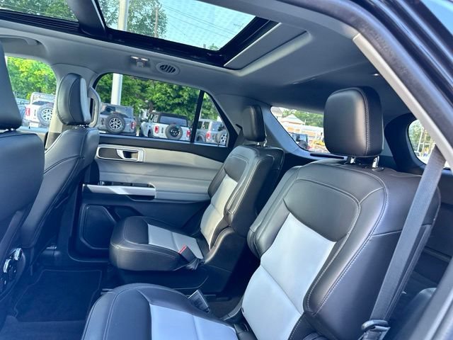 Certified 2023 Ford Explorer XLT w/ Equipment Group 202A AWD/4WD image 44