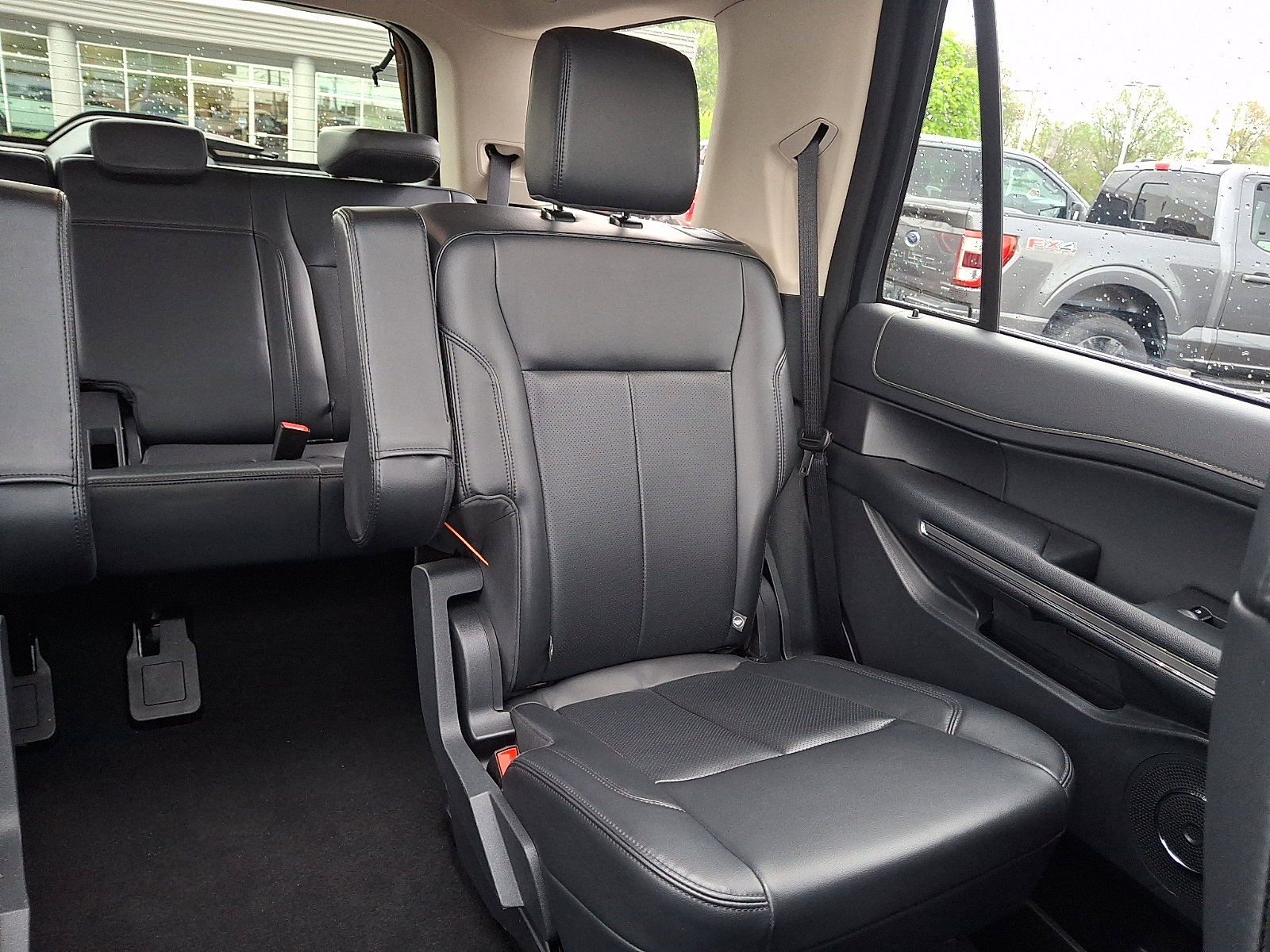 Certified 2024 Ford Expedition XLT AWD/4WD image 20