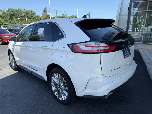 Certified 2022 Ford Edge Titanium w/ Equipment Group 301A image 4