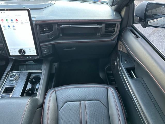 Certified 2022 Ford Expedition Limited image 13