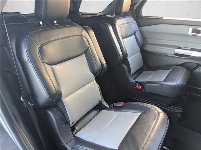 Certified 2022 Ford Explorer XLT w/ Equipment Group 202A RWD image 21
