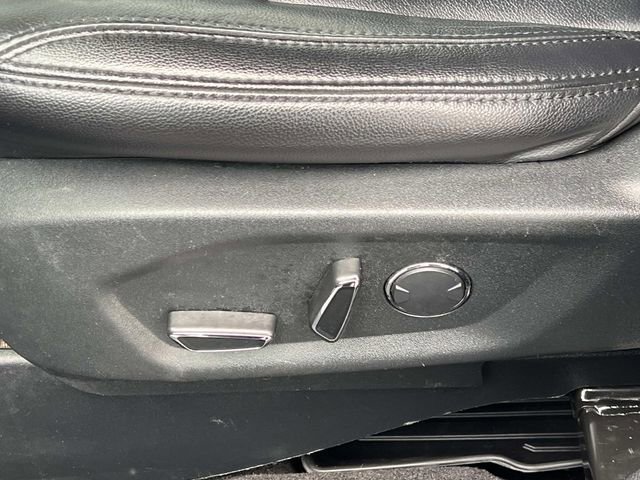 Certified 2018 Ford Explorer XLT w/ Equipment Group 202A image 21