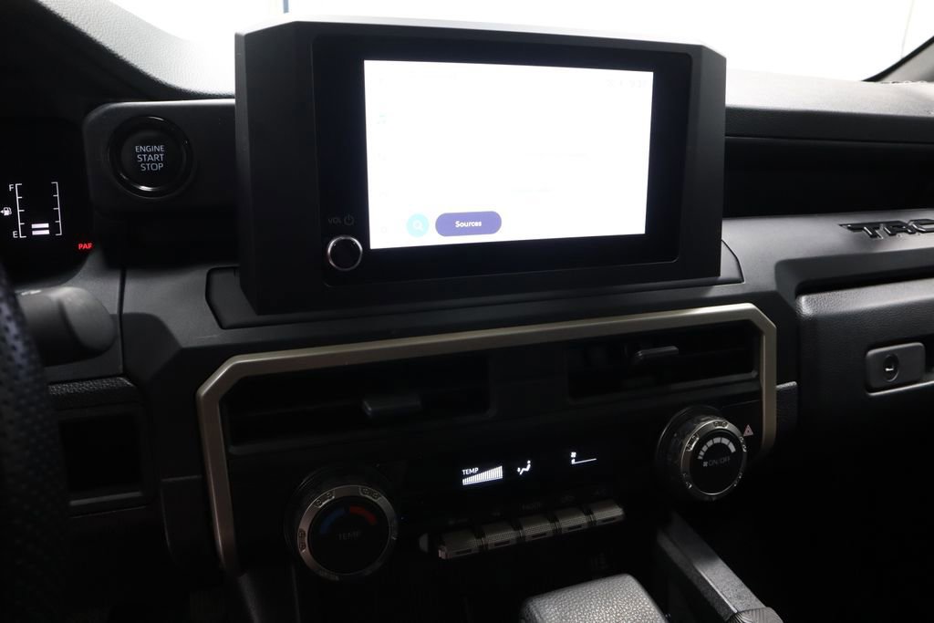 Used 2024 Toyota Tacoma SR AWD/4WD image 31