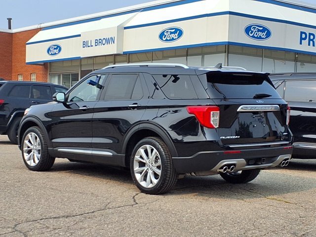 Certified 2023 Ford Explorer Platinum w/ Technology Package AWD/4WD image 2