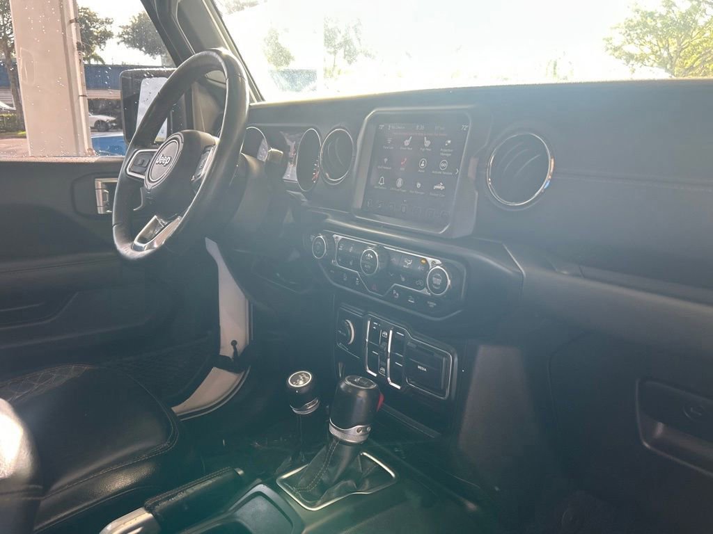 Used 2023 Jeep Gladiator Overland image 25