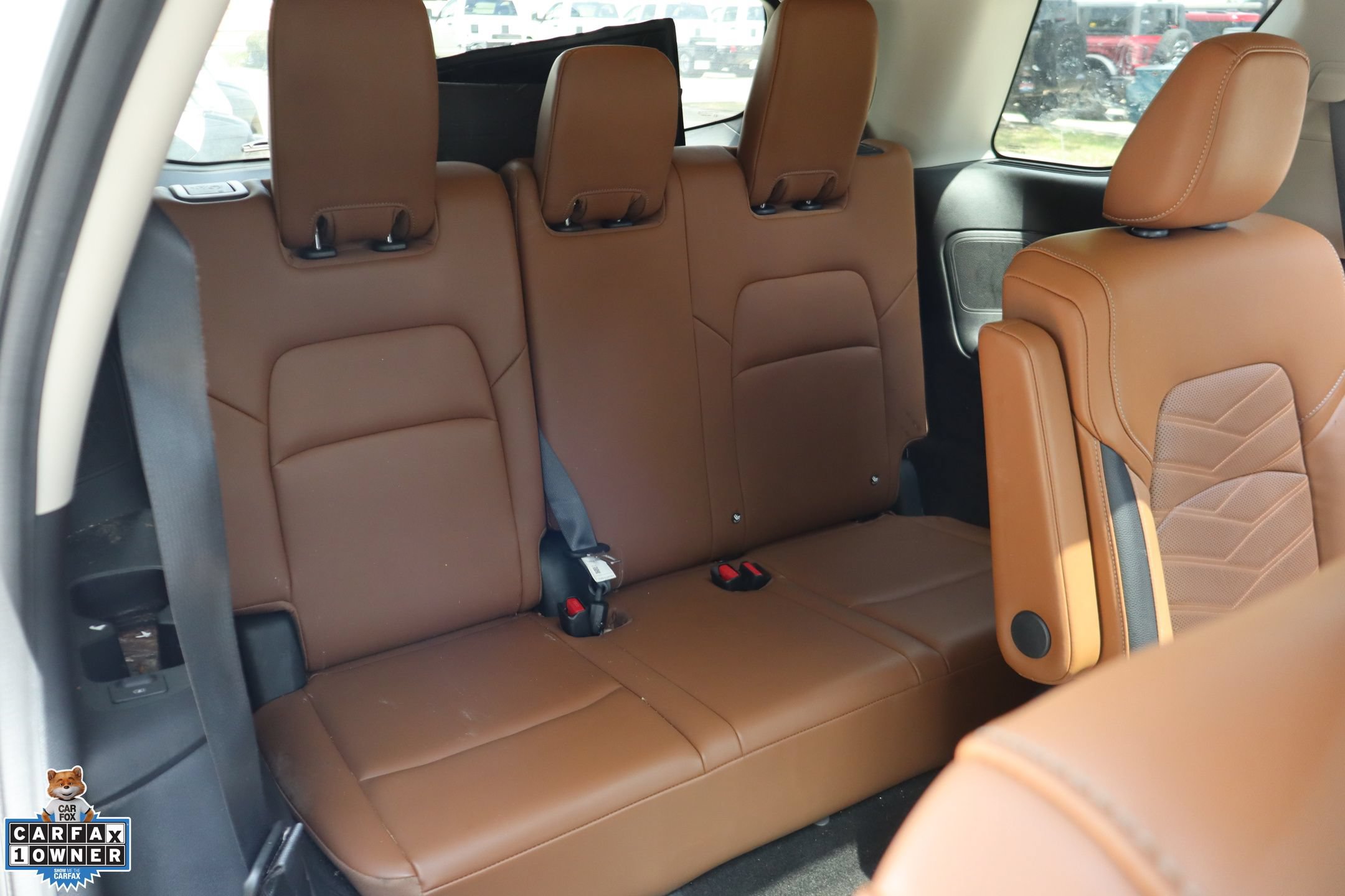 Used 2025 Nissan Pathfinder Platinum FWD image 28
