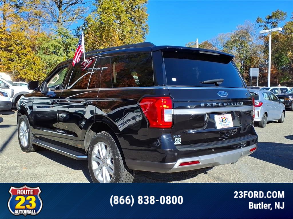 Certified 2022 Ford Expedition XLT image 2