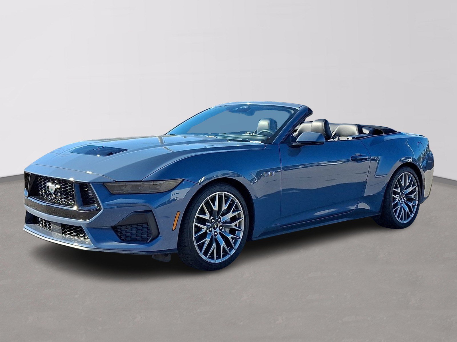 Certified 2025 Ford Mustang GT Premium RWD image 3