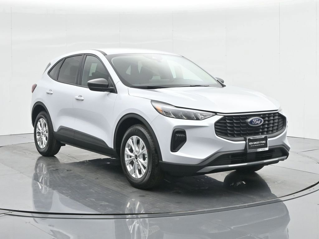 Certified 2025 Ford Escape Active image 8