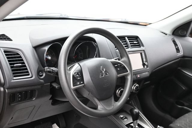 Used 2024 Mitsubishi Outlander Sport ES AWD/4WD image 15