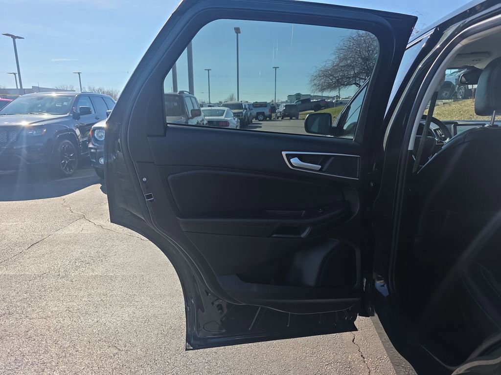Certified 2024 Ford Edge SEL w/ Convenience Package image 37