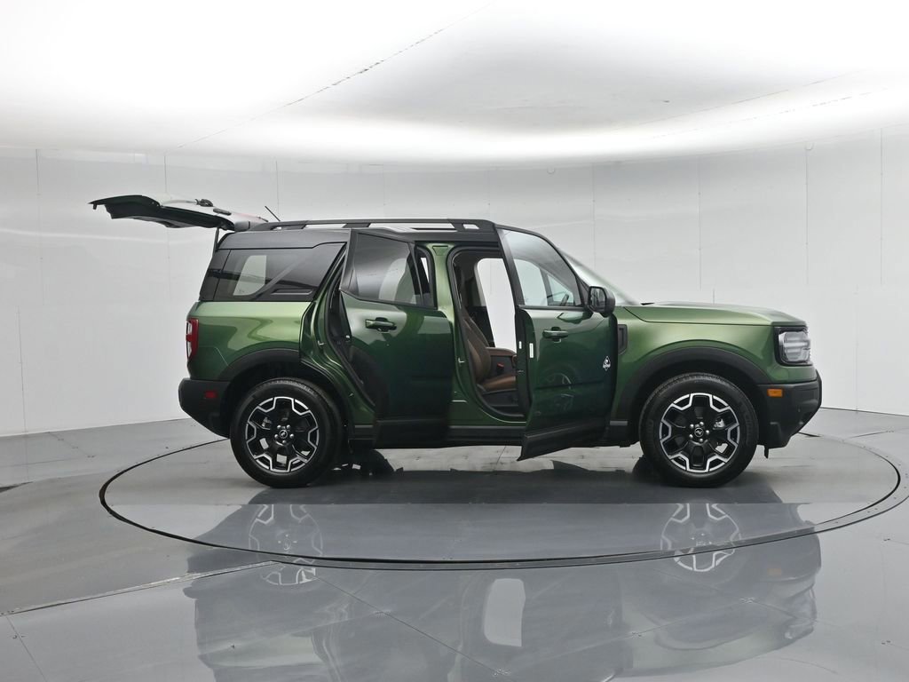 Certified 2025 Ford Bronco Sport Outer Banks w/ Outer Banks Tech Package+ image 34