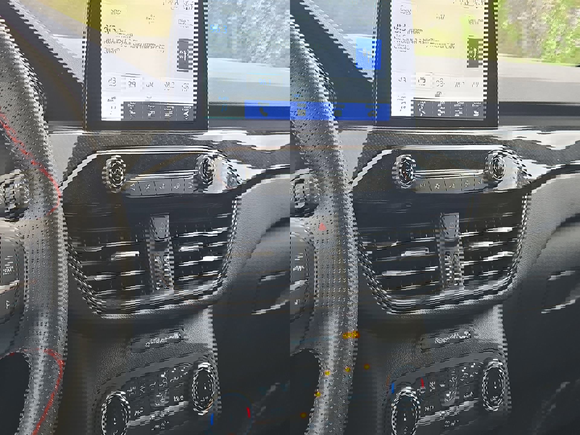 Certified 2024 Ford Escape ST-Line image 15