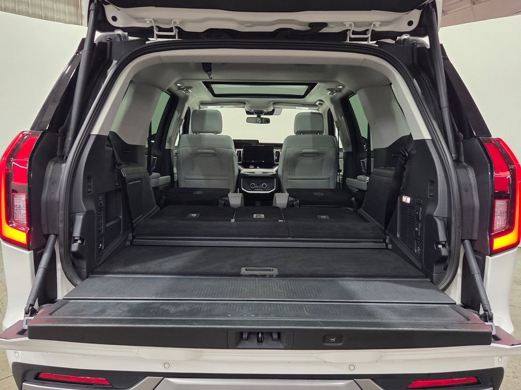 Certified 2025 Ford Expedition Platinum image 14