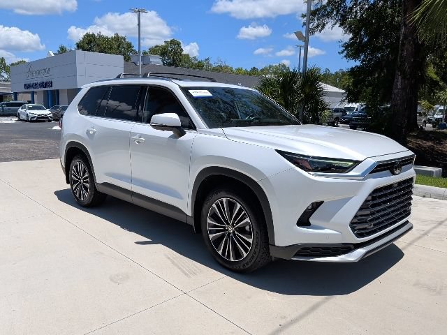 Used 2024 Toyota Grand Highlander AWD Hybrid image 3