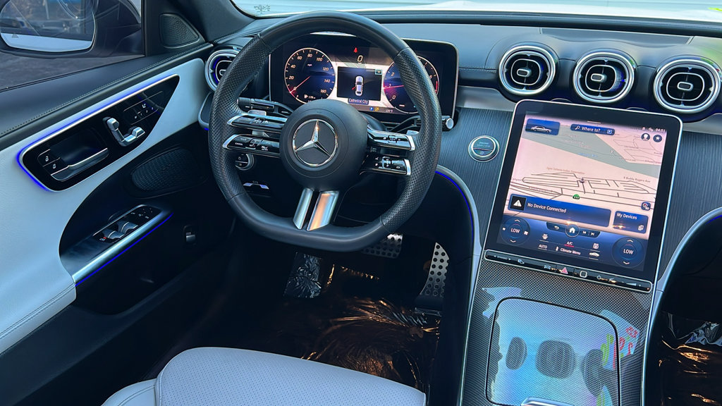 Used 2023 Mercedes-Benz C 300 Sedan image 10
