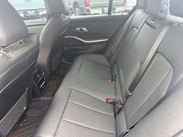 Used 2021 BMW 330i Sedan w/ Convenience Package RWD image 13