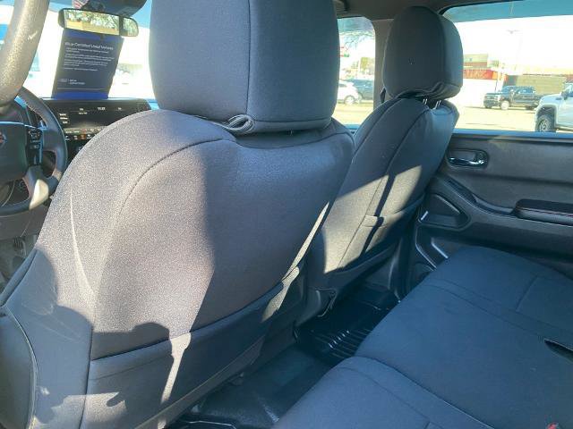 Used 2025 Nissan Frontier PRO-4X image 28
