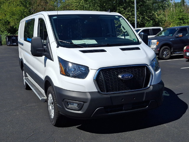 Certified 2025 Ford Transit 250 Low Roof w/ Exterior Upgrade Package RWD image 2